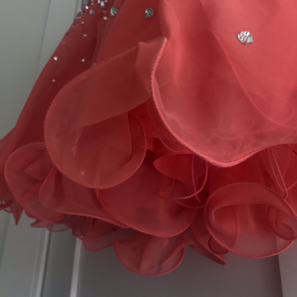 CORAL GRAD DRESS - Picture 5 of 5